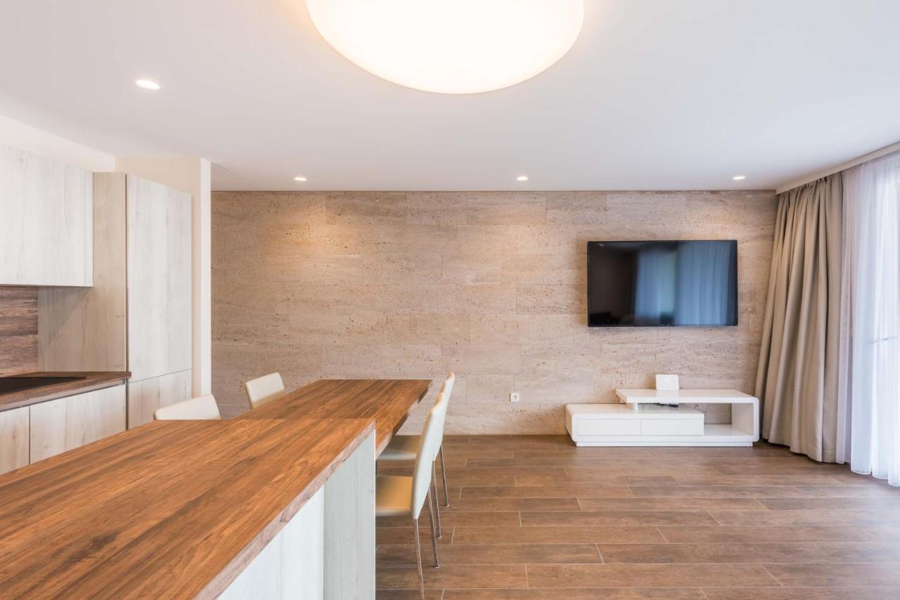 Apartment Olijfboom Dugi Rat Dış mekan fotoğraf