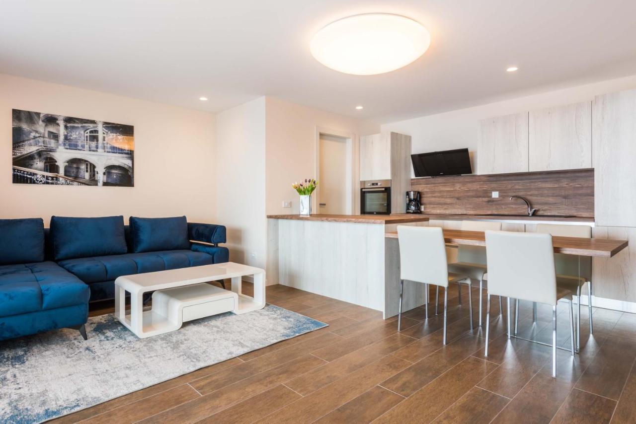 Apartment Olijfboom Dugi Rat Dış mekan fotoğraf