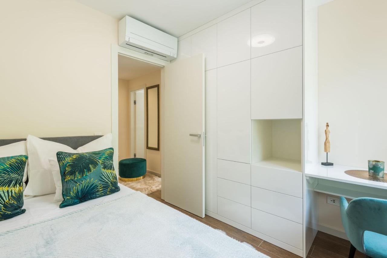 Apartment Olijfboom Dugi Rat Dış mekan fotoğraf